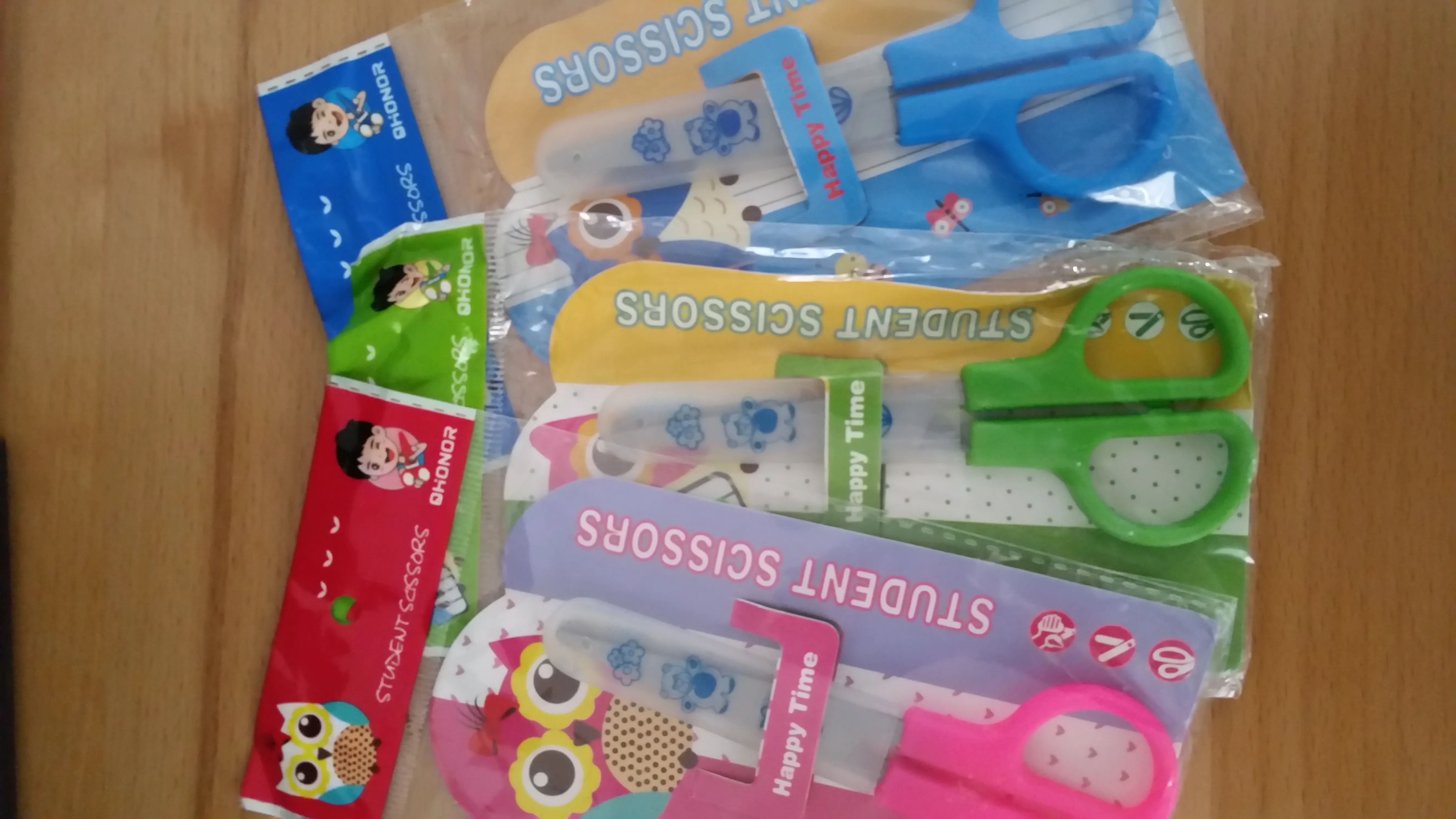 TIJERA CON PROTECTOR&nbsp;