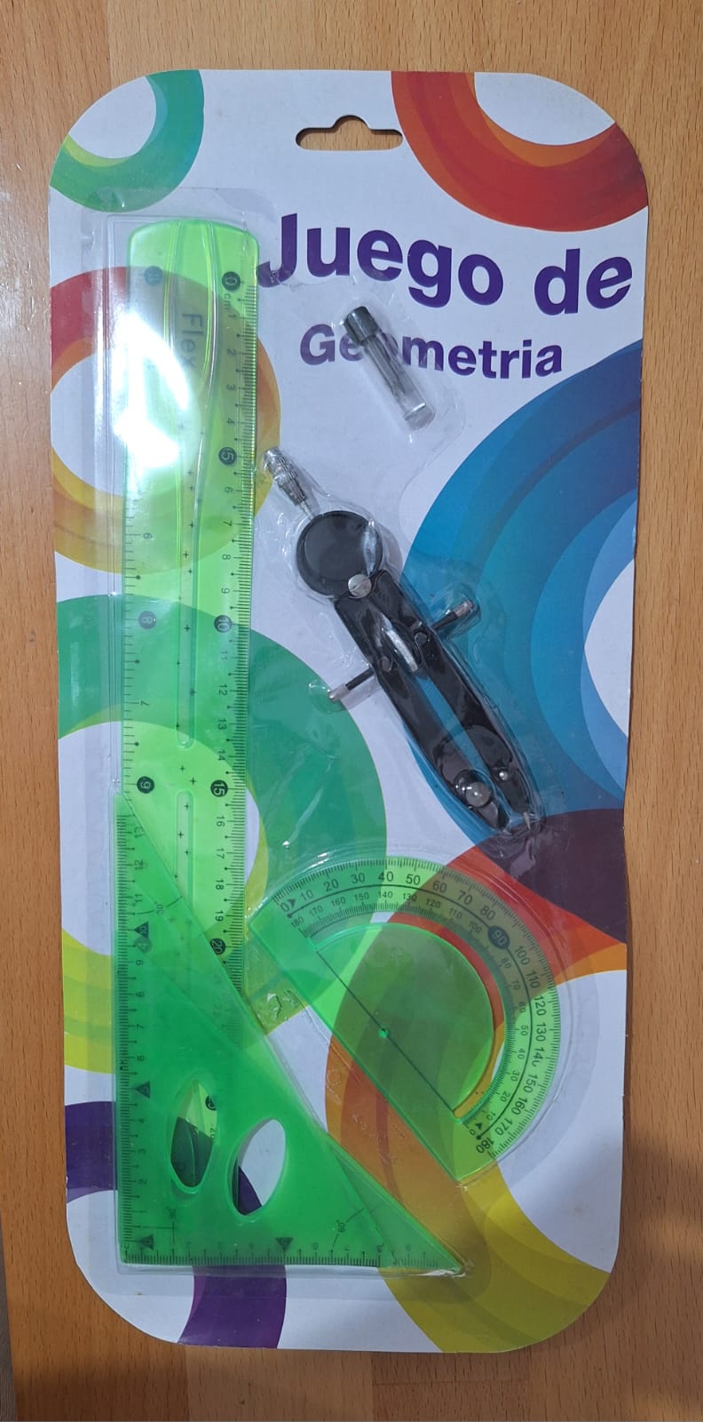 JUEGO GEOMÉTRICO CON COMPAS FLEXIBLE