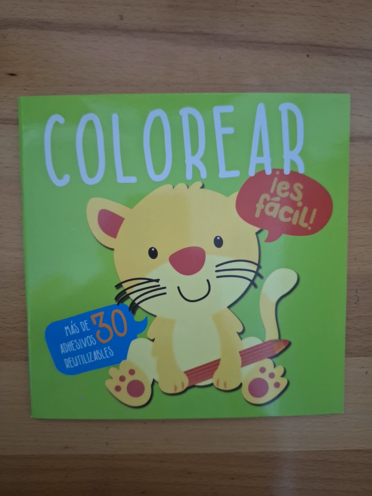 LIBRO COLOREAR  ARCOIRIS CON STICKERS