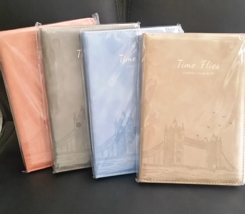 LIBRETA ACOLCHADA DE COLOR