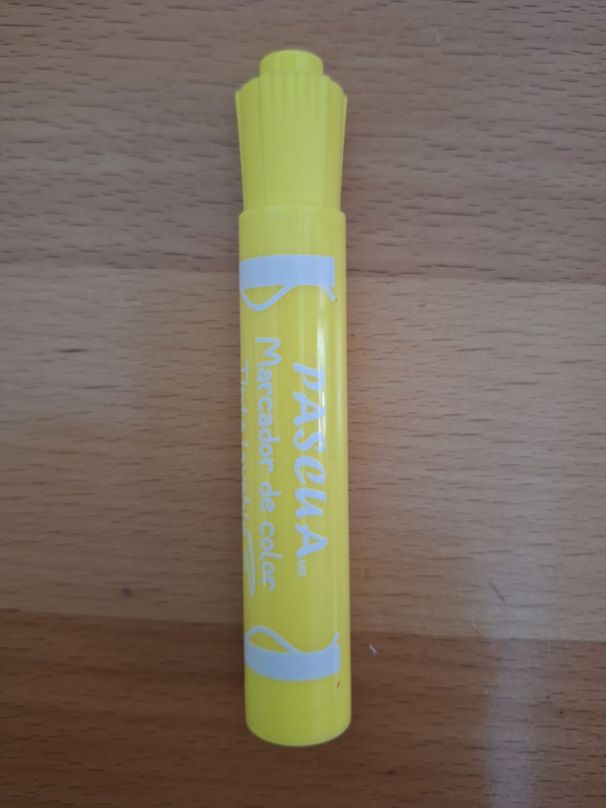 MARCADOR DE AGUA PASCUA AMARILLO