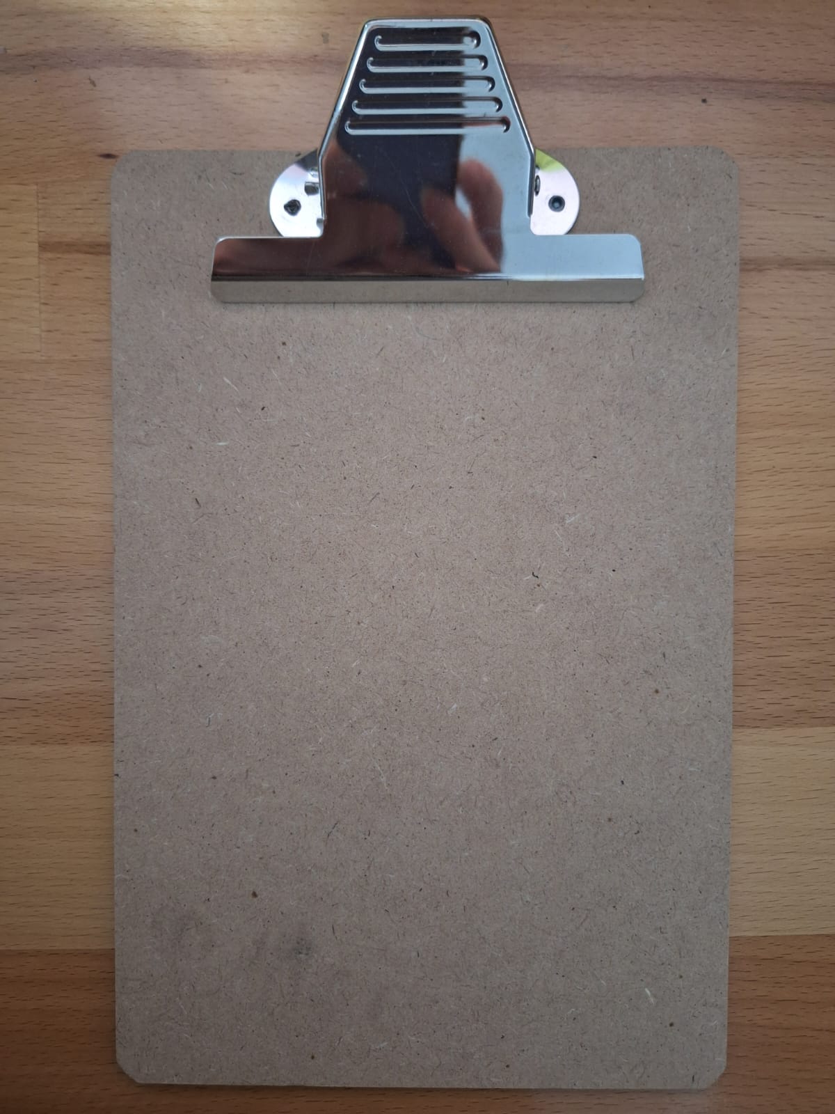 TABLA MADERA CON CLIP TAMAÑO ESQUELA