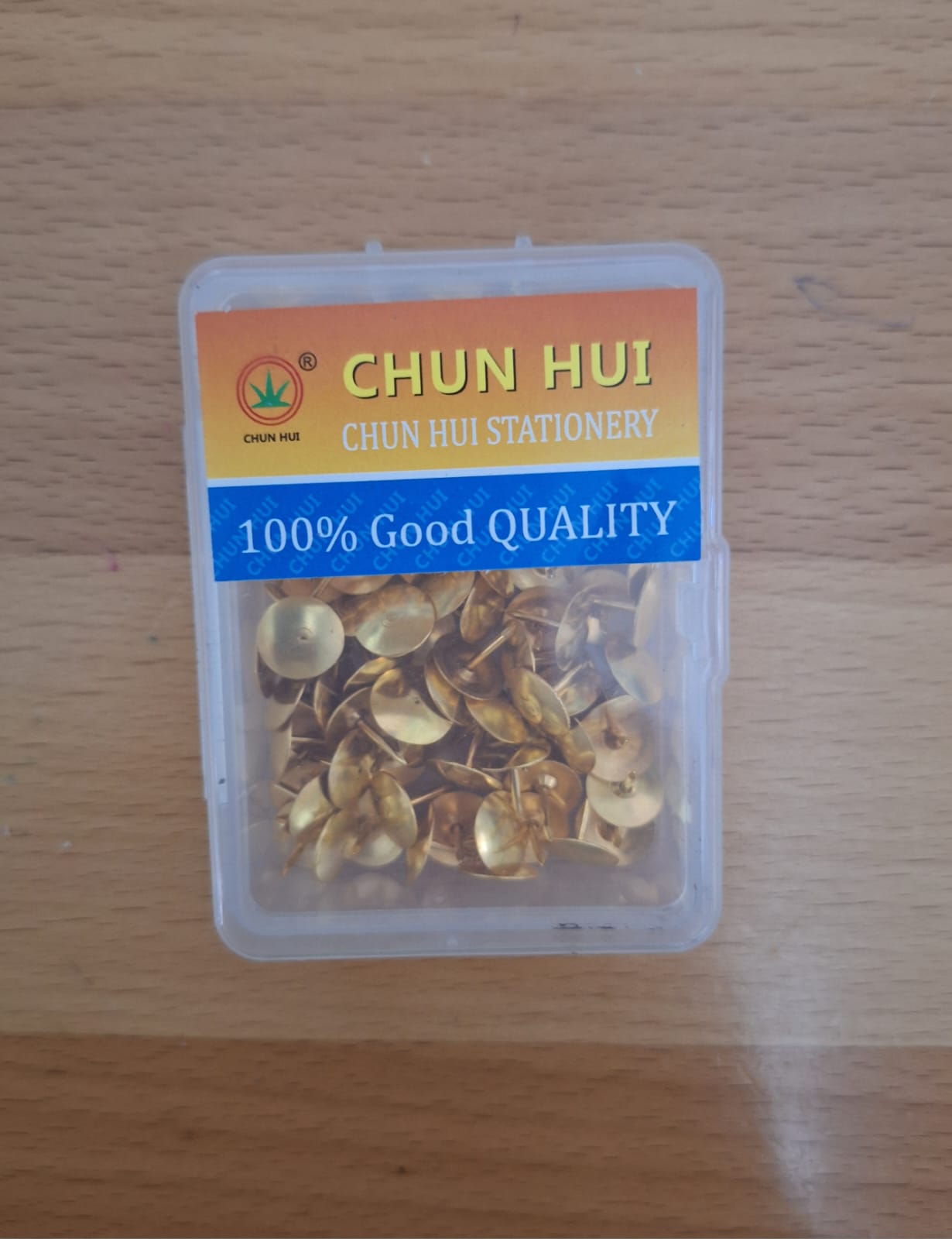 CHINCHETAS DE CABEZA PLANA ORO