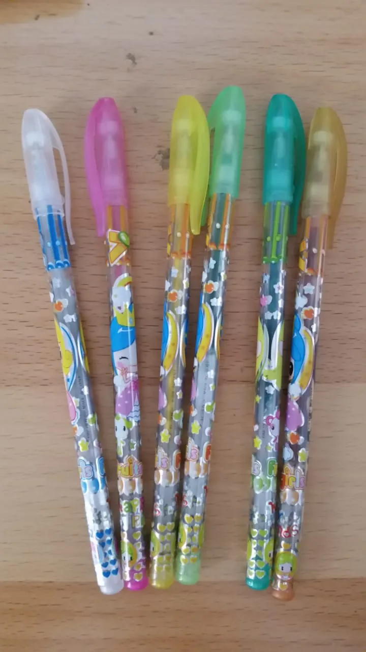 PLUMAS DE GEL CON BRILLO PRINCESAS